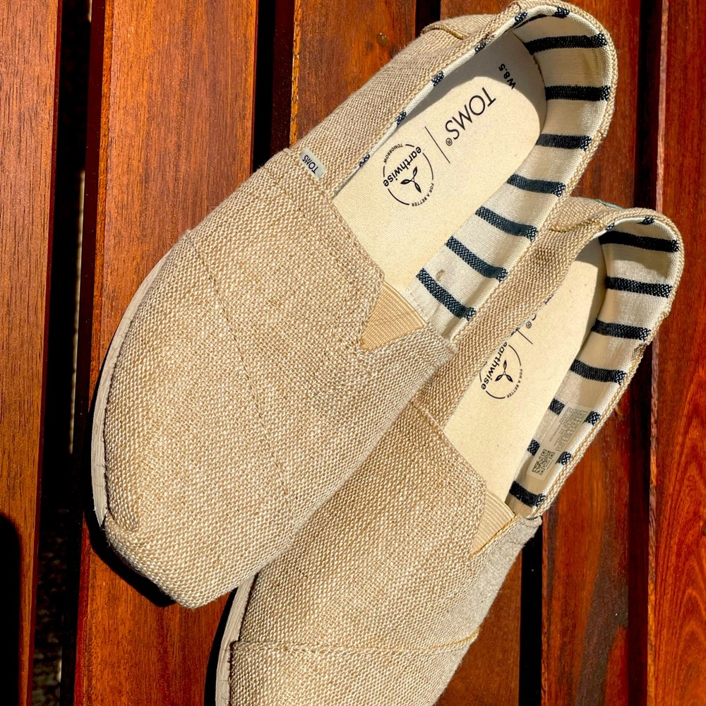Toms shoes